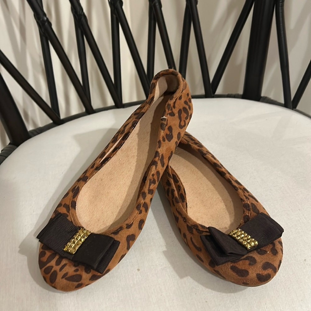 Old Navy Cheetah/Leopard Print Ballet Flat w Embellished Bow